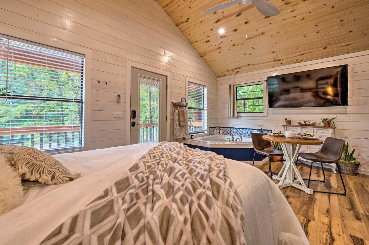 Romantic Broken Bow Cabin With Jacuzzi And Fire Pit! ภายนอก รูปภาพ