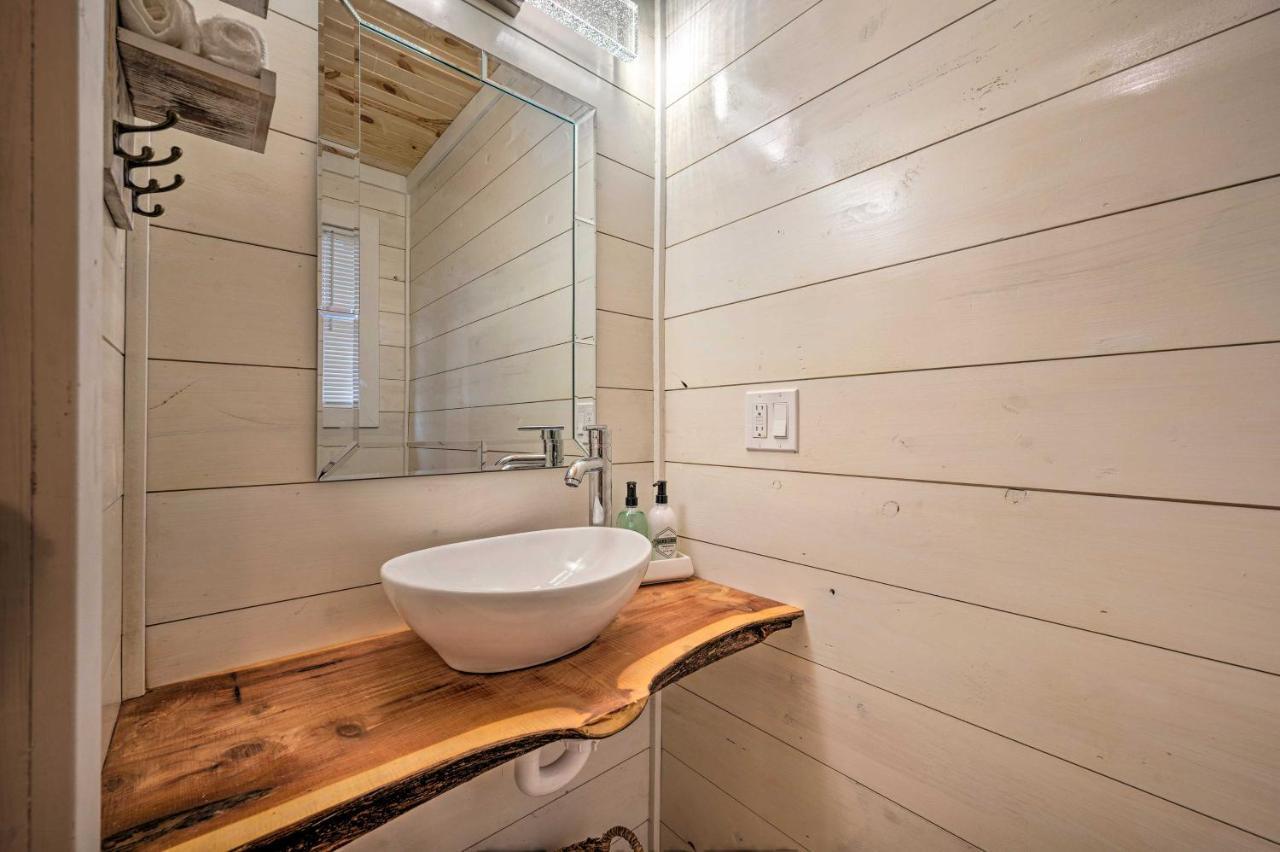 Romantic Broken Bow Cabin With Jacuzzi And Fire Pit! ภายนอก รูปภาพ